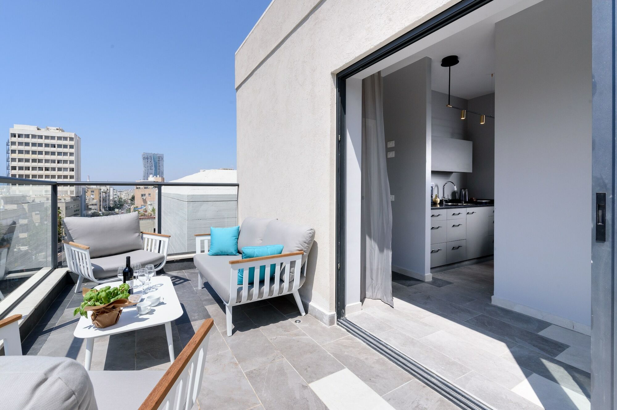 The Roof - By Sea Land Suites Tel Aviv Exterior foto